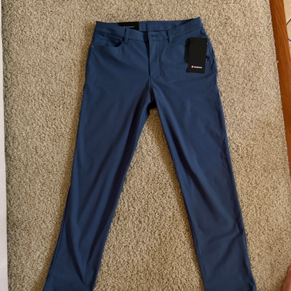 lululemon Men's ABC Classic-Fit Pant 
Warpstreme Fabric